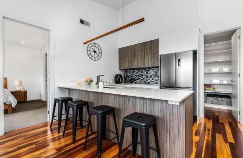 Inverloch House | Best of both Worlds Inverloch