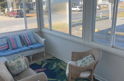 Dewey Beach Condo | Best of Dewey! 2 BR1.5 bath steps to the Ocean on popular McKinley!
