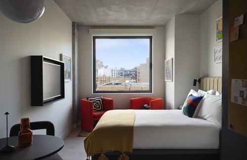Williamsburg Hotel | Best Place to Stay in New York! Pets Allowed, Near Empire State Building