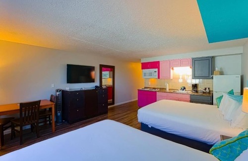 Seaside Hotel | Best Place to Unwind! 2 Relaxing Units! Pet-friendly Property, Free Parking