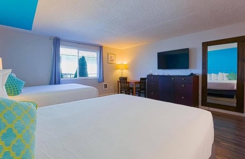 Seaside Hotel | Best Place to Unwind! 2 Relaxing Units! Pet-friendly Property, Free Parking