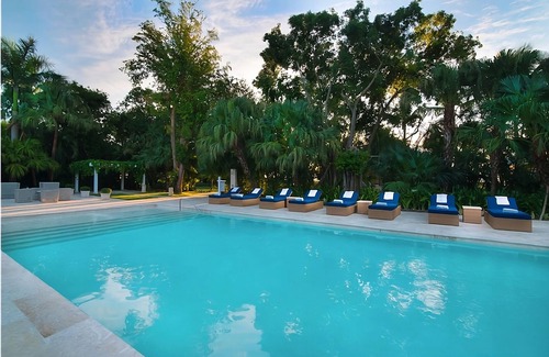 Punta Cana Apartment | Best Place to Unwind! Two Spacious 2BR Suites, Swimming Pool, Beachfront!