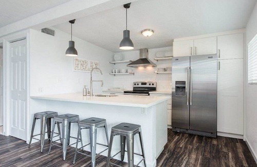 Bermuda Beach House | Best porch in the neighborhood!