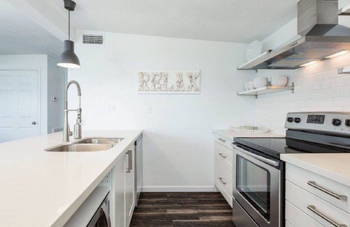 Bermuda Beach House | Best porch in the neighborhood!