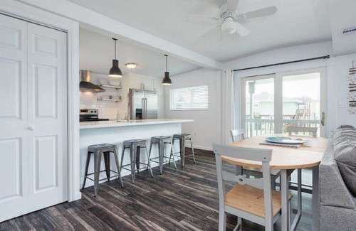 Bermuda Beach House | Best porch in the neighborhood!