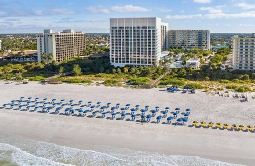 Marco Island Resort | Best resort on Marco Island with full kitchen and 3 separate bedrooms