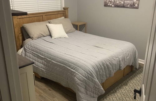 Athol House | Best ski and snowmobiling location, Nice house on 5 acres w/hot tub