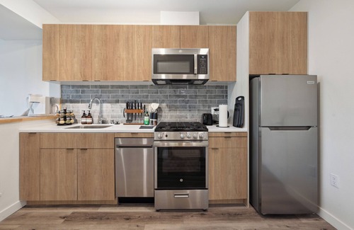 Beverly Grove Apartment | Best vacation in Hollywood with luxury amenities