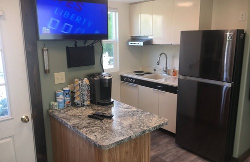 Cody House | BEST VALUE-JUST LISTED-ON THE RIVER-NEW-VERY QUIET-PRIVATE