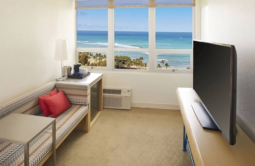 Waikiki House | Best Value, Quality Stay! Unit w/Ocean View, Pets Allowed, Outdoor Pool