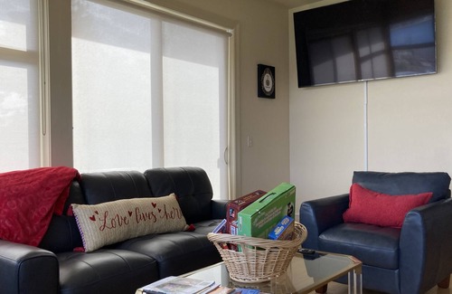 Allyn Apartment | Best view in Allyn!