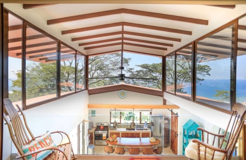 Santa Teresa House | Best view in Santa Teresa, 2 minutes from the beach beautiful artisan house