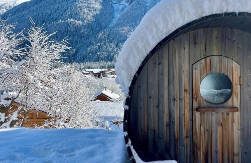 Chamonix-Mont-Blanc Ski Chalet | Best View of Mont Blanc in Chamonix - Scenic Sauna/Outdoor Jacuzzi - 5* Luxury