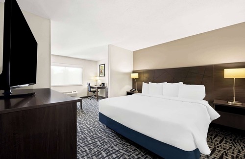 Beverly Estates Hotel | Best Western Bryan College Station