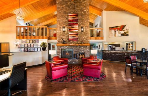 Eagle River Hotel | Best Western Derby Inn