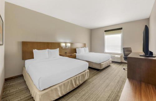 La Vernia Hotel | Best Western Green Oak Inn & Suites