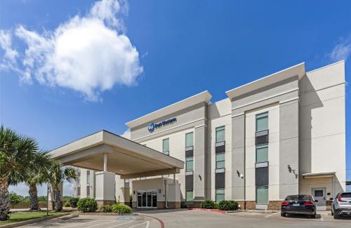 La Vernia Hotel | Best Western Green Oak Inn & Suites