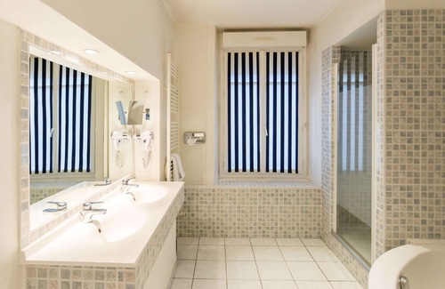 Centre ville - Urbanistes Hotel | Best Western Hotel Des Voyageurs