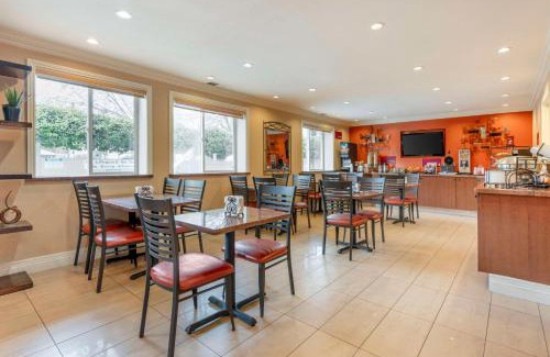 Newhall Hotel | Best Western Plus Airport Plaza