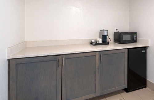 East Daytona Hotel | Best Western Plus Daytona Inn Seabreeze Oceanfront