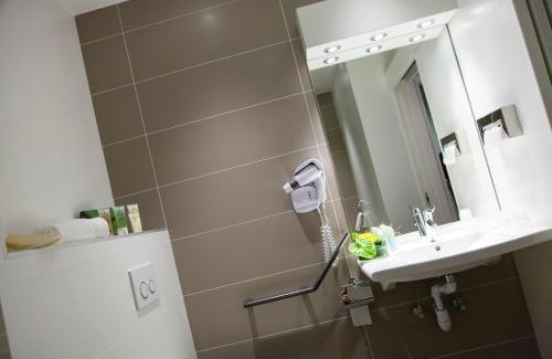 Annecy Old Town Hotel | Best Western Plus Hotel Carlton Annecy