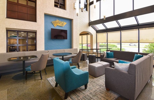 Indianapolis Hotel | Best Western Plus Indianapolis North at Pyramids