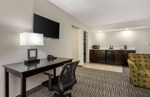 Jonesboro Hotel | Best Western Plus Jonesboro Inn and Suites