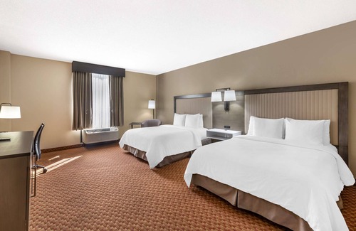 The Crossings Hotel | Best Western Plus Kendall Hotel & Suites