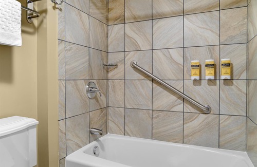 Traverse City Hotel | Best Western Plus Traverse City