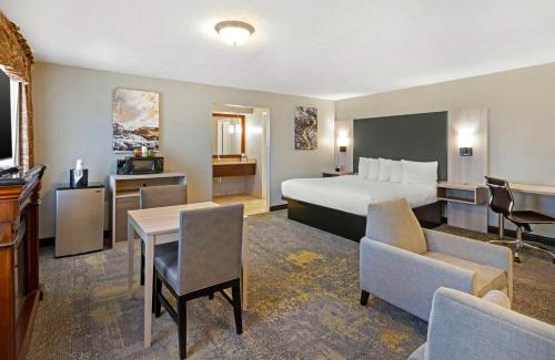 Logan Hotel | Best Western Plus Weston Inn