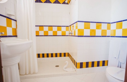 Downtown Mazatlan Hotel | Best Western Posada Freeman
