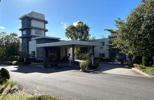 Plainview Hotel | Best Western Premier Plainview-Long Island Hotel