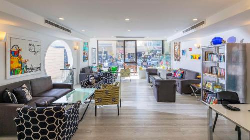 Tel Aviv Promenade Hotel | Best Western Regency Suites