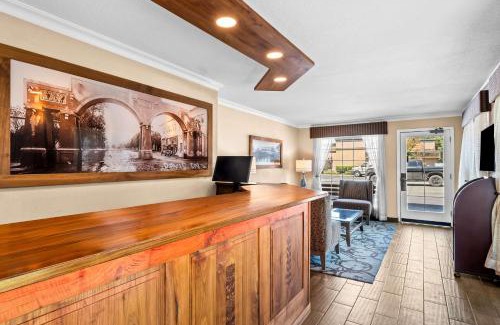 Davis Hotel | Best Western University Lodge