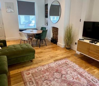 Nottingham House | Best4Location