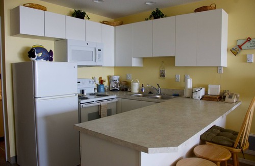 Lincoln City Condo | Betta's Cove: largest ground-floor Sea Gypsy condo, 10 steps from the sand