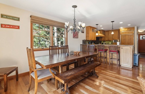 Groveland House | Better at the Lake - Lakefront with Gorgeous Views and a Private Dock by Yosemite Region Resorts
