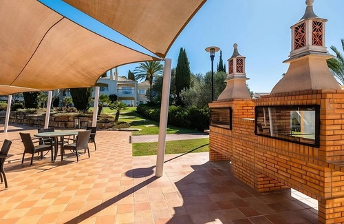 Estombar House | Better Choice for your Vacation! 3 Swimming Pools, Spa & Wellness, Free Parking!