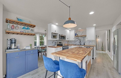 Central Oregon House | Better than a hotel, dog friendly, custom finishes