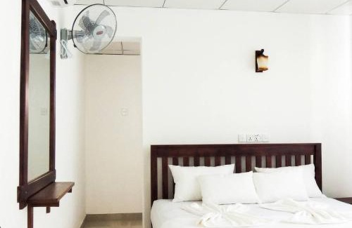 Debarawewa Hotel | Better Yala Home