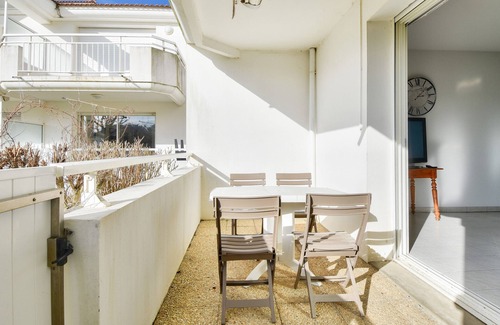 Saint-Gilles-Croix-de-Vie Apartment | Between beach and port: Apartment for 4