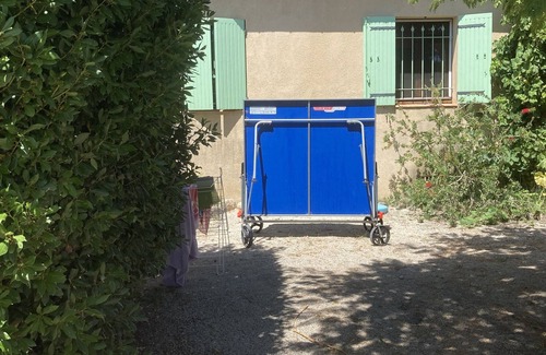 Entraigues-sur-la-Sorgue House | Between Avignon and Ventoux, garden villa, swimming pool