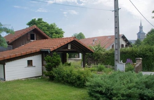 Saint-Paul-en-Chablais House | Between lake and mountain