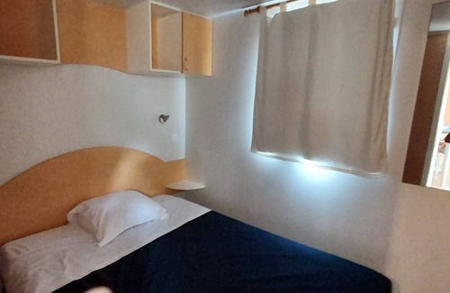 Angles House | Between land and sea to share with family and friends