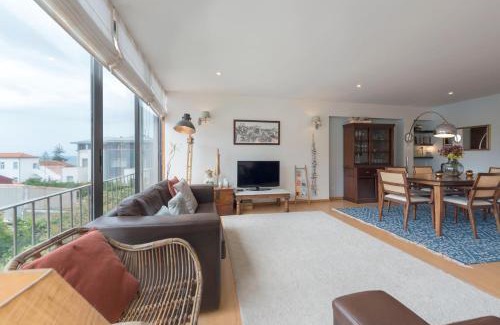 Foz do Douro Apartment | Between River and Sea Porto Apartment