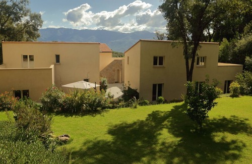 Valle-di-Mezzana House | Between sea and mountains, find peace and quiet in one of our villas