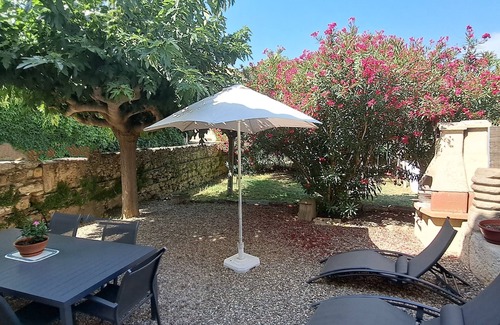 Narbonne House | Between sea and Canal du Midi, LA VIGNERAIE, comfortable air-conditioned gîte