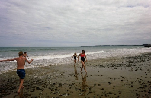 Asserac Apartment | Between sea and salt flats, Apartment in a house surrounded by a garden.