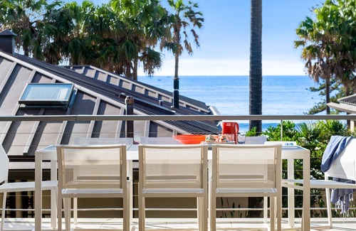 Palm Beach House | Between THE Flags by Palm Beach Holiday Rentals