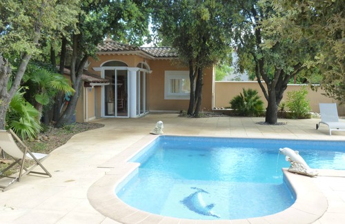 Rochefort-du-Gard Apartment | Between the Popes' Palace and the Pont du Gard